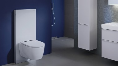 Vonios kambarys su Geberit Monolith sanitariniu moduliu, baltu