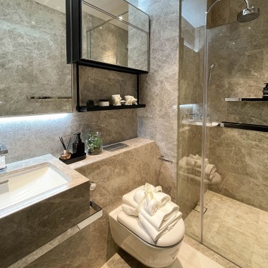 Svečių vonios kambariai išsiskiria didele prabanga. (© Guocoland Limited)